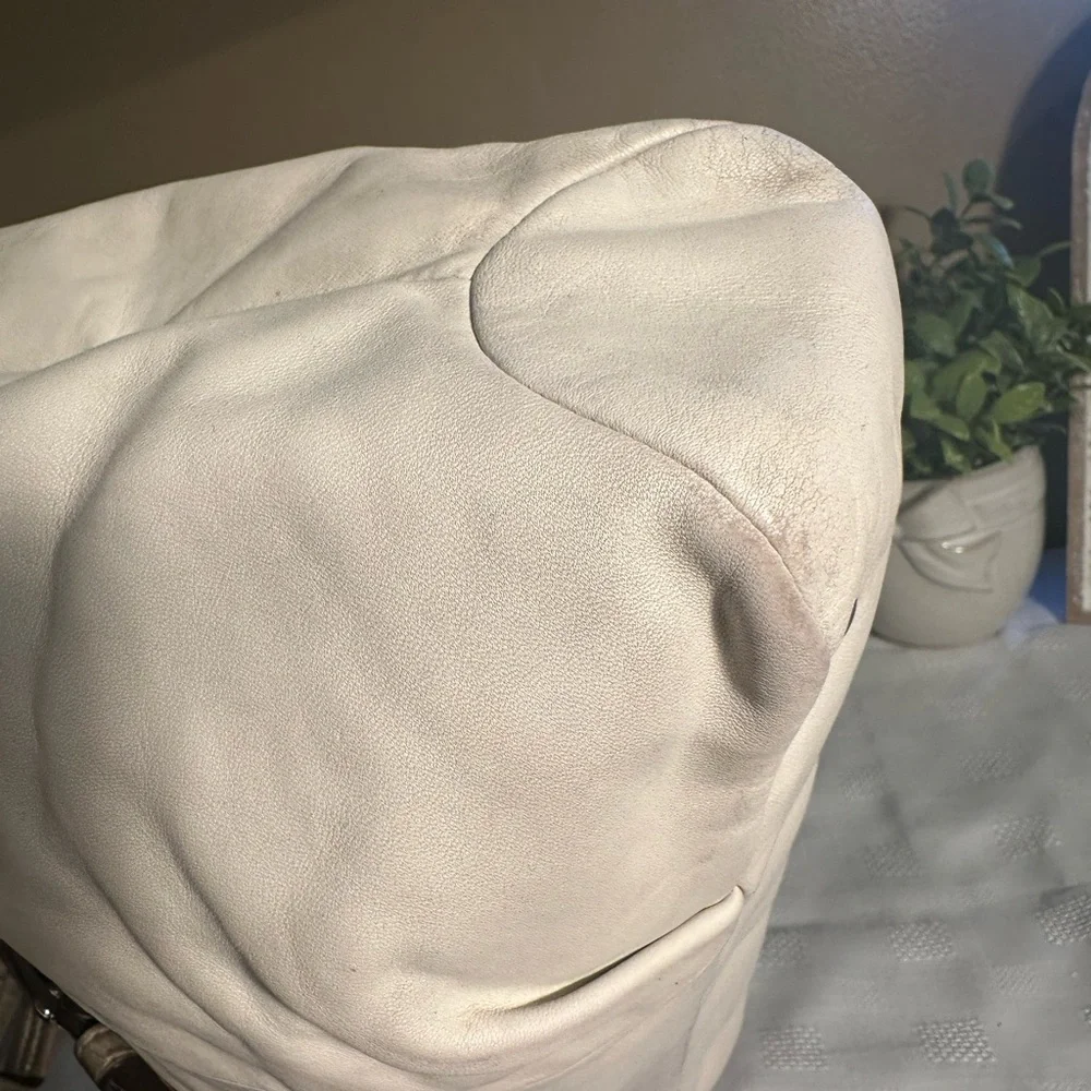 Coach Soho F18751 Cream Leather East West Tote
Shoulder Bag Gold Trim - Picture 5 of 13